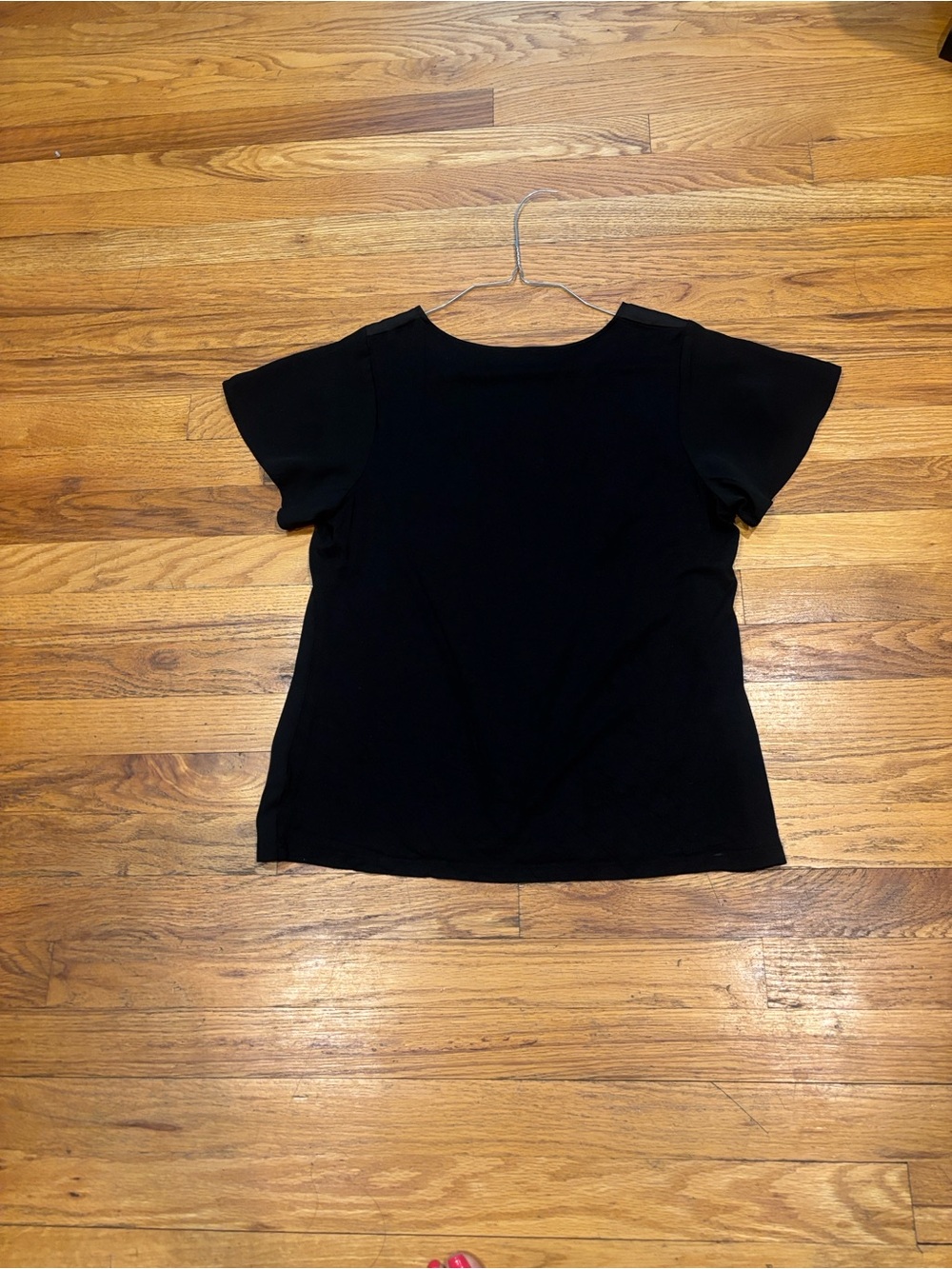 The Limited Black Short Sleeve Crewneck Top Size S